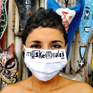 Get a pair of makerades.net masks !
